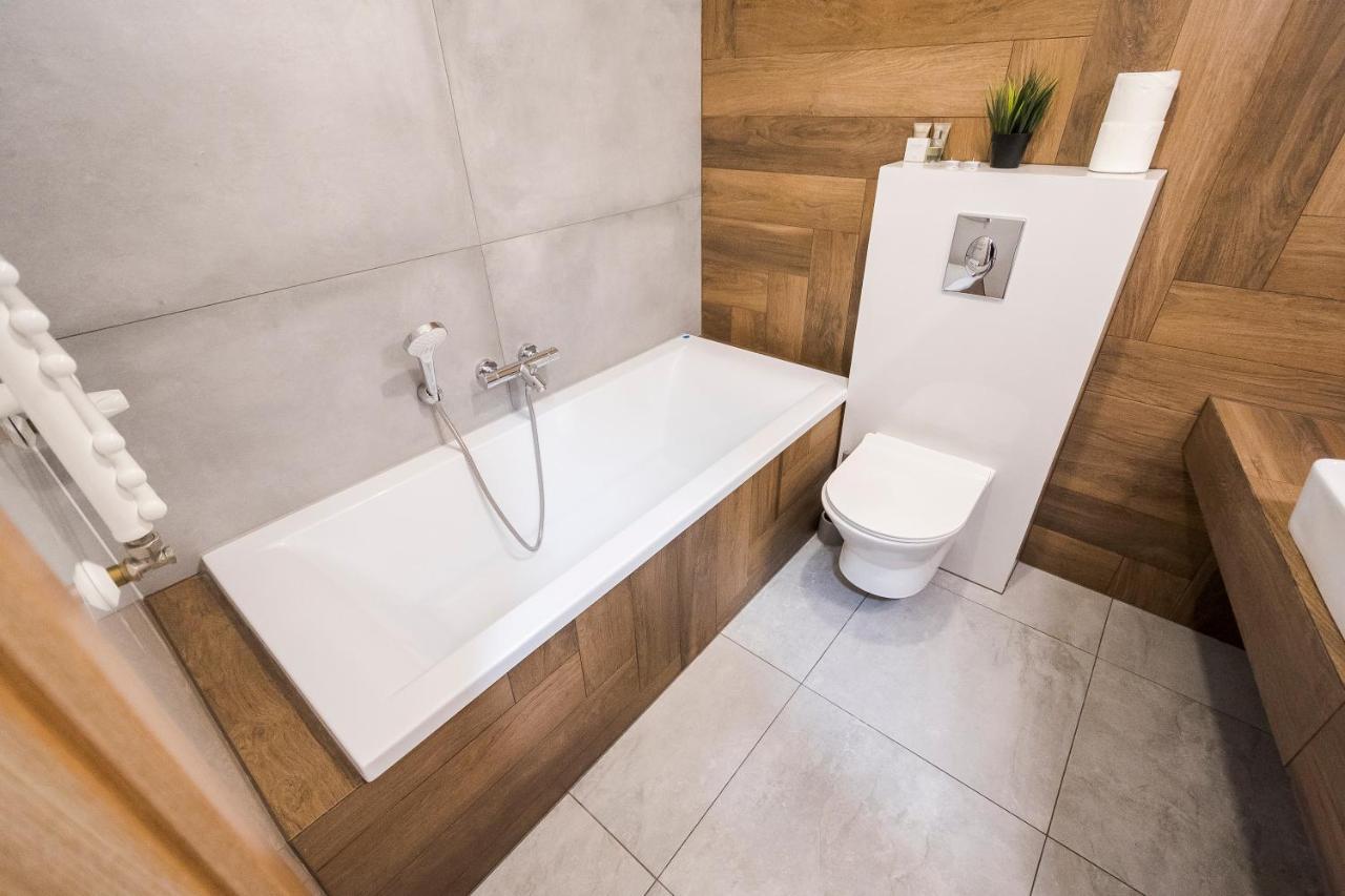 Apartament Z Ogrodkiem I Garazem Πόζναν Εξωτερικό φωτογραφία