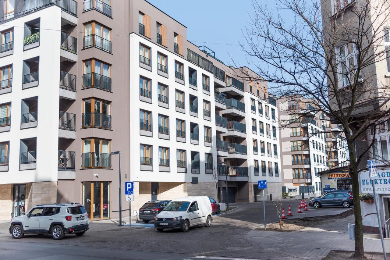 Apartament Z Ogrodkiem I Garazem Πόζναν Εξωτερικό φωτογραφία