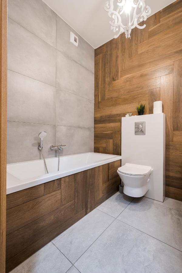 Apartament Z Ogrodkiem I Garazem Πόζναν Εξωτερικό φωτογραφία