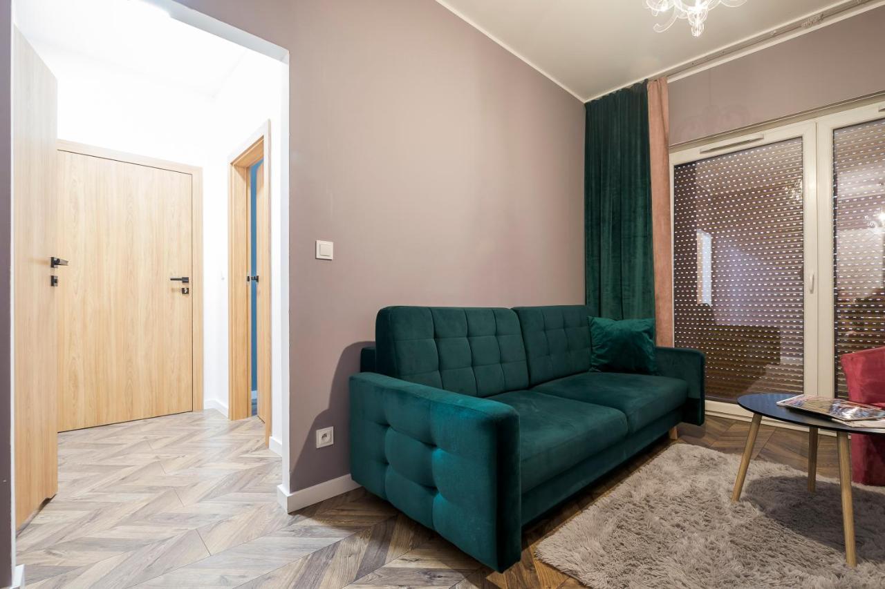 Apartament Z Ogrodkiem I Garazem Πόζναν Εξωτερικό φωτογραφία