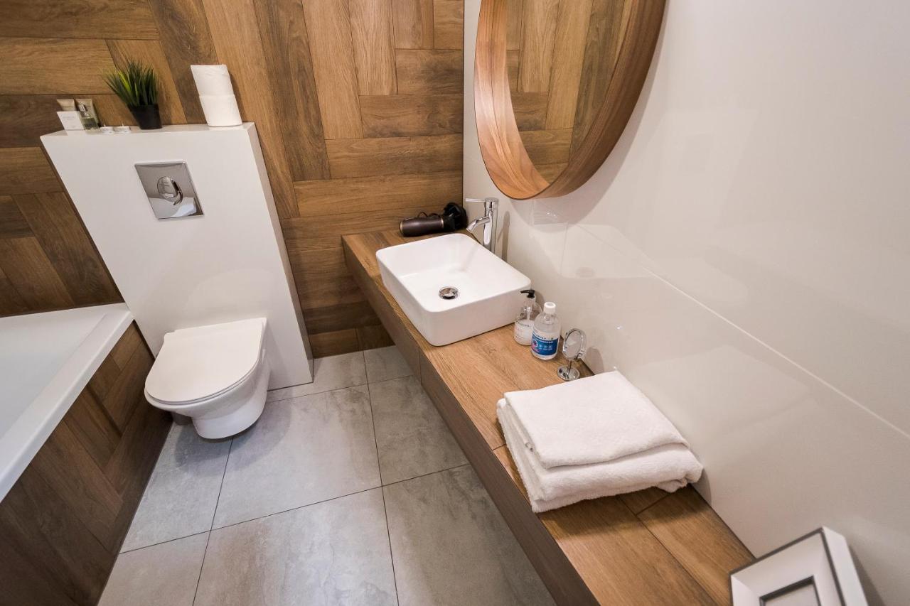 Apartament Z Ogrodkiem I Garazem Πόζναν Εξωτερικό φωτογραφία