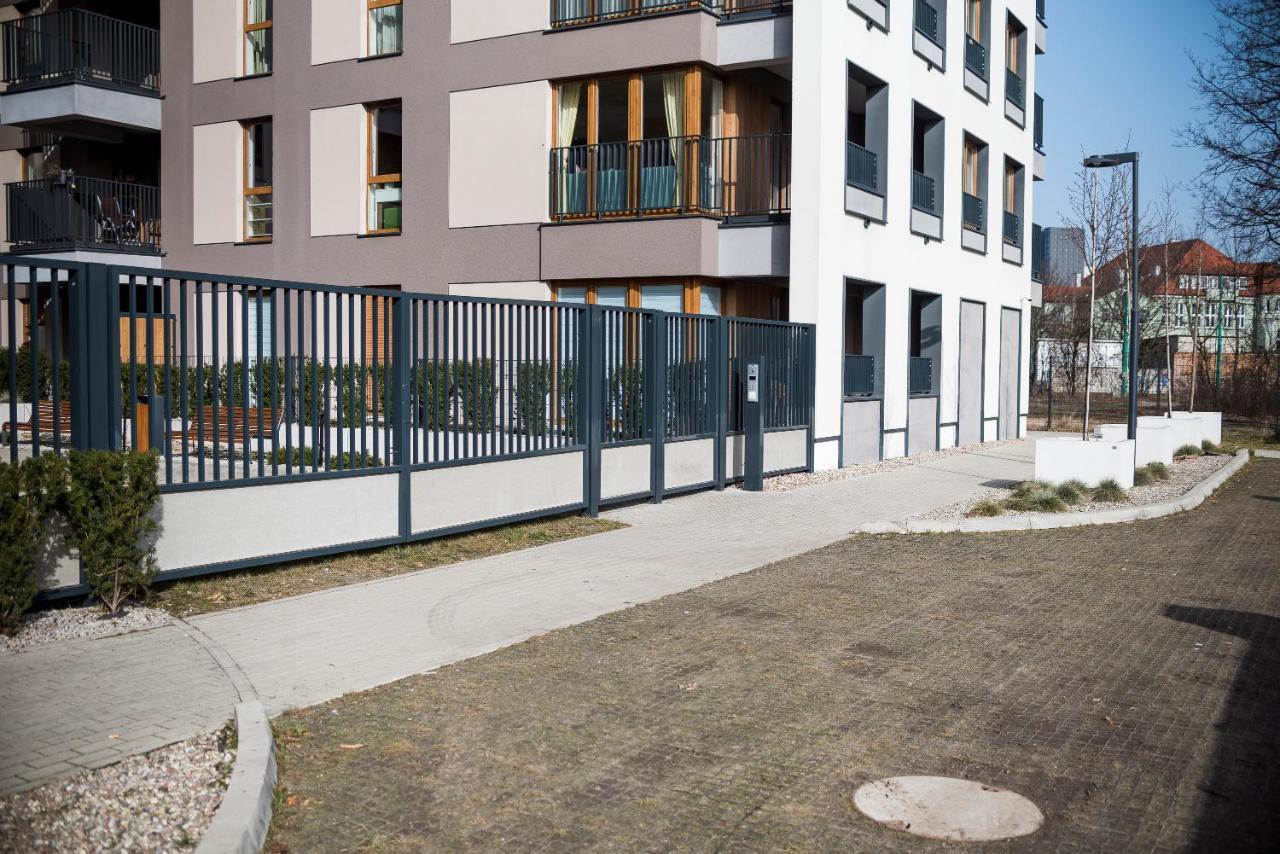 Apartament Z Ogrodkiem I Garazem Πόζναν Εξωτερικό φωτογραφία