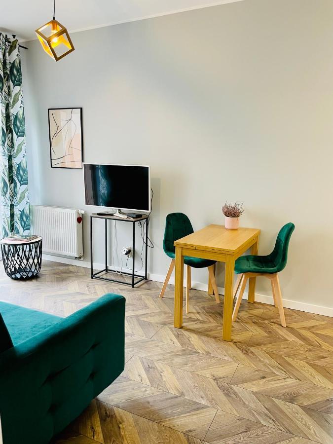 Apartament Z Ogrodkiem I Garazem Πόζναν Εξωτερικό φωτογραφία