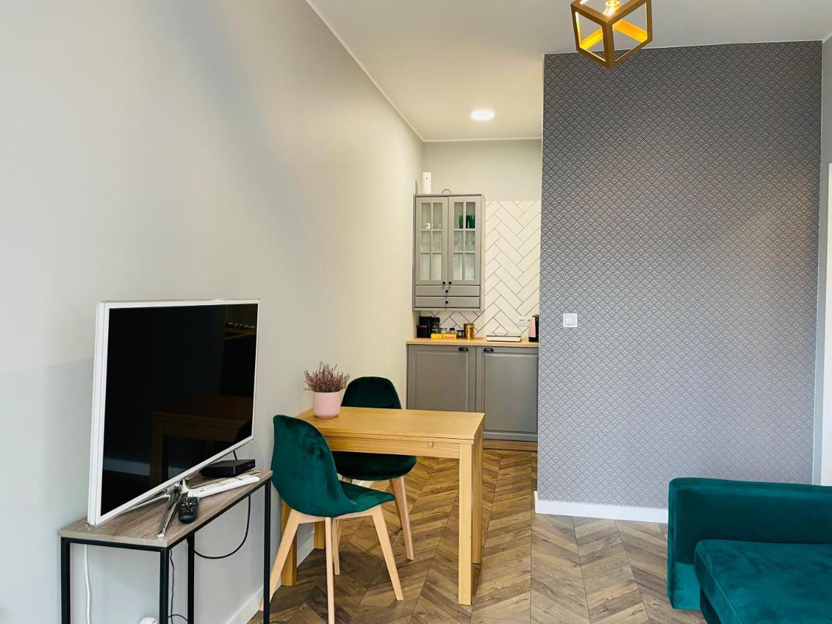 Apartament Z Ogrodkiem I Garazem Πόζναν Εξωτερικό φωτογραφία