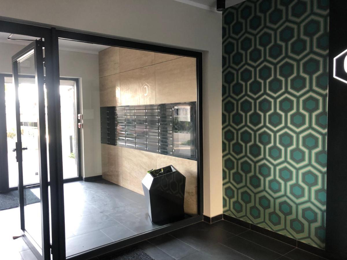 Apartament Z Ogrodkiem I Garazem Πόζναν Εξωτερικό φωτογραφία